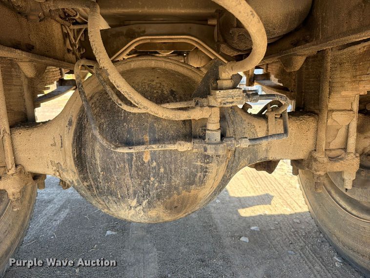 image for item FK5122 1992 Ford F700 dump flatbed truck