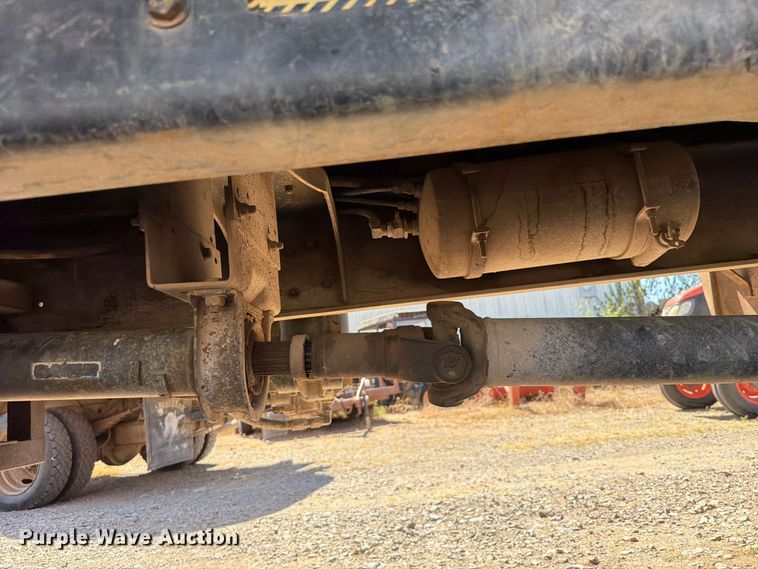 image for item FK5122 1992 Ford F700 dump flatbed truck