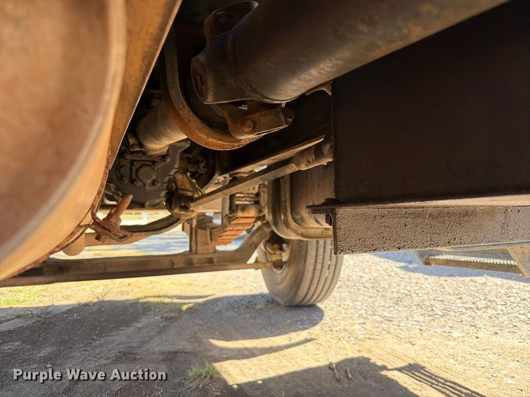 image for item FK5122 1992 Ford F700 dump flatbed truck