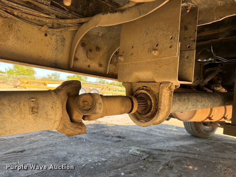 image for item FK5122 1992 Ford F700 dump flatbed truck
