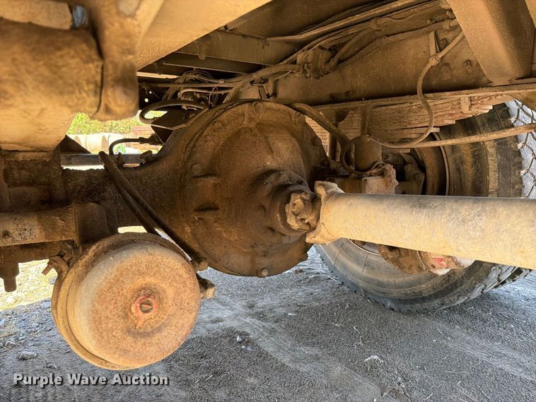 image for item FK5122 1992 Ford F700 dump flatbed truck