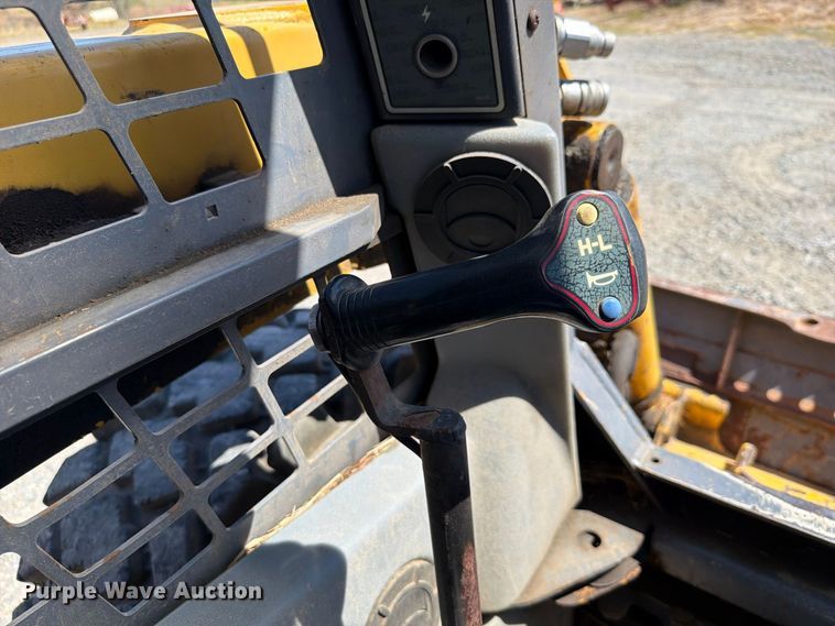 image for item FK5124 Gehl skid steer loader