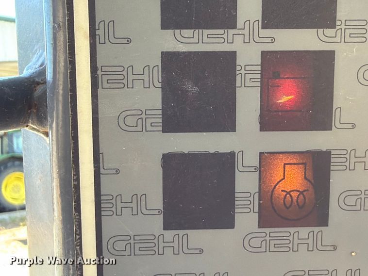 image for item FK5124 Gehl skid steer loader