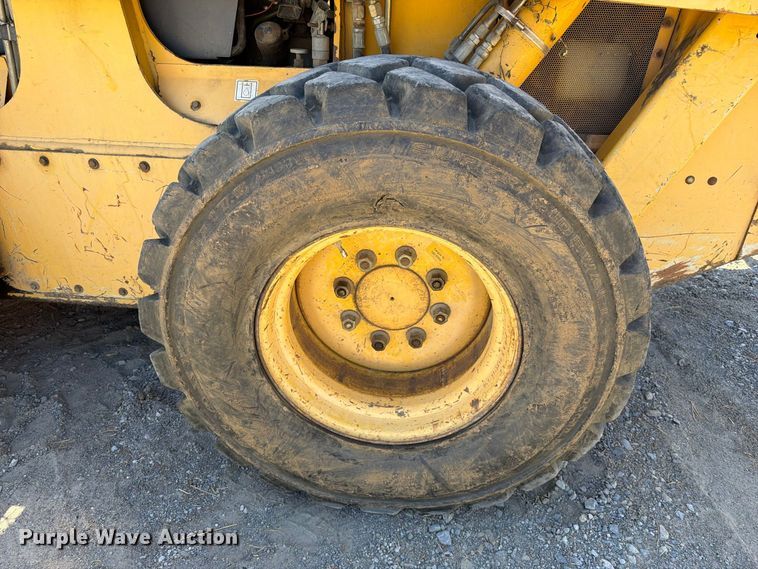 image for item FK5124 Gehl skid steer loader