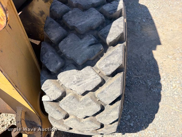 image for item FK5124 Gehl skid steer loader