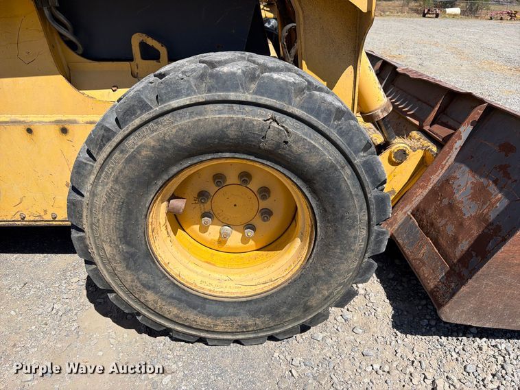 image for item FK5124 Gehl skid steer loader