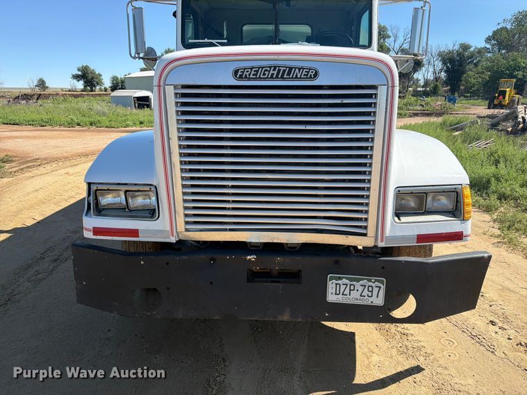 image for item FM7626 1994 Freightliner FLD120 water truck