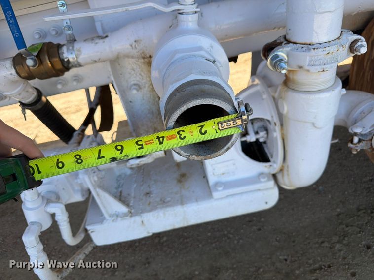 image for item FM7626 1994 Freightliner FLD120 water truck