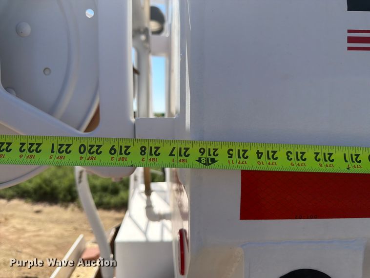 image for item FM7626 1994 Freightliner FLD120 water truck