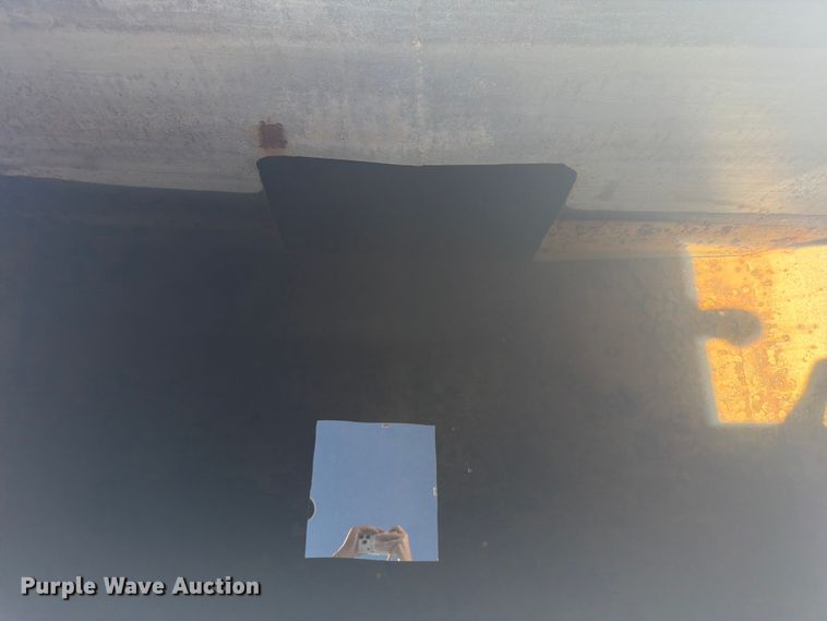 image for item FM7626 1994 Freightliner FLD120 water truck