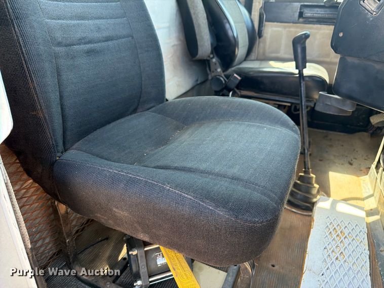 image for item FM7626 1994 Freightliner FLD120 water truck