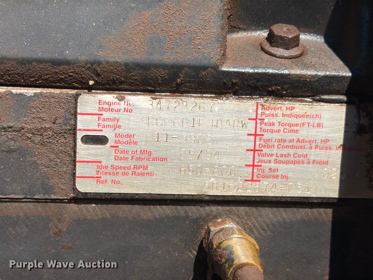 image for item FM7626 1994 Freightliner FLD120 water truck