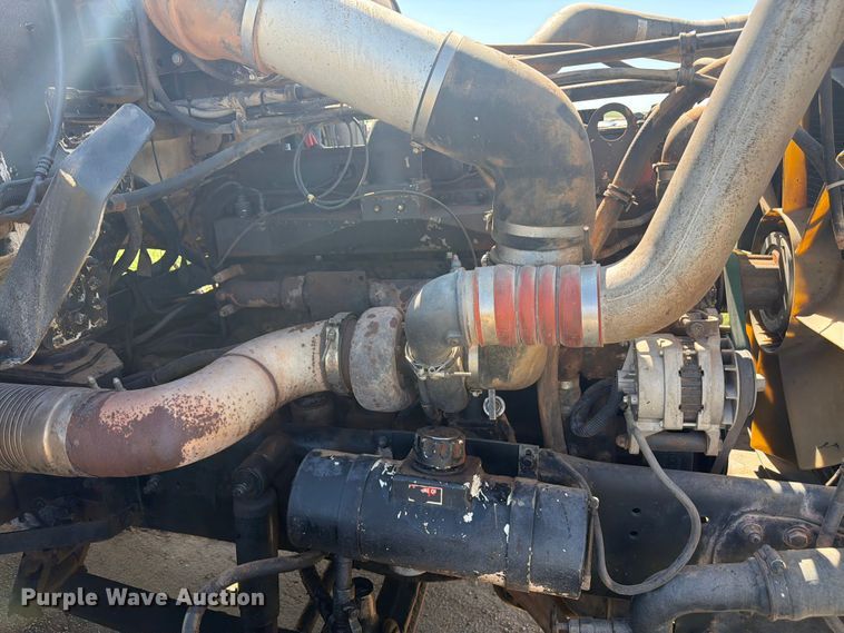 image for item FM7626 1994 Freightliner FLD120 water truck