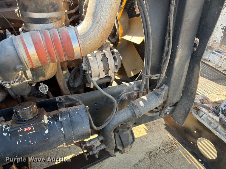 image for item FM7626 1994 Freightliner FLD120 water truck