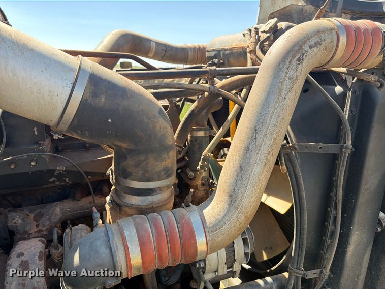 image for item FM7626 1994 Freightliner FLD120 water truck