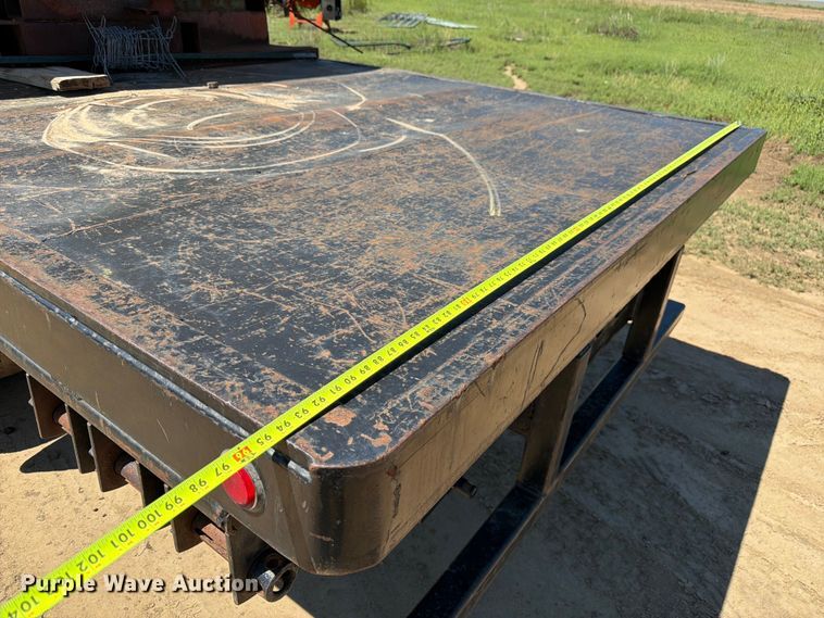 image for item FM7627 1981 International Harvestor 1854 flatbed truck