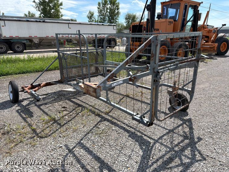 image for item MQ9065 Calf catcher