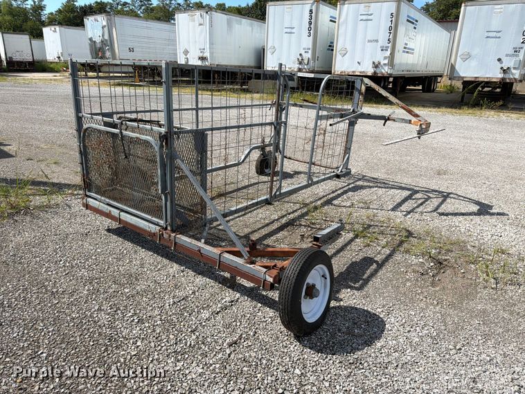 image for item MQ9065 Calf catcher