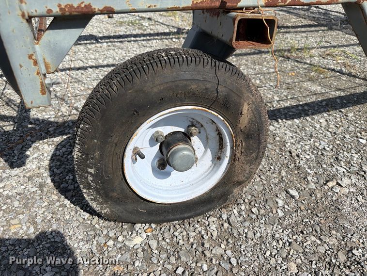 image for item MQ9065 Calf catcher