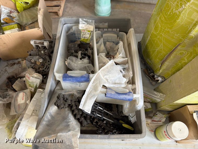 image for item MQ9067 Claas parts