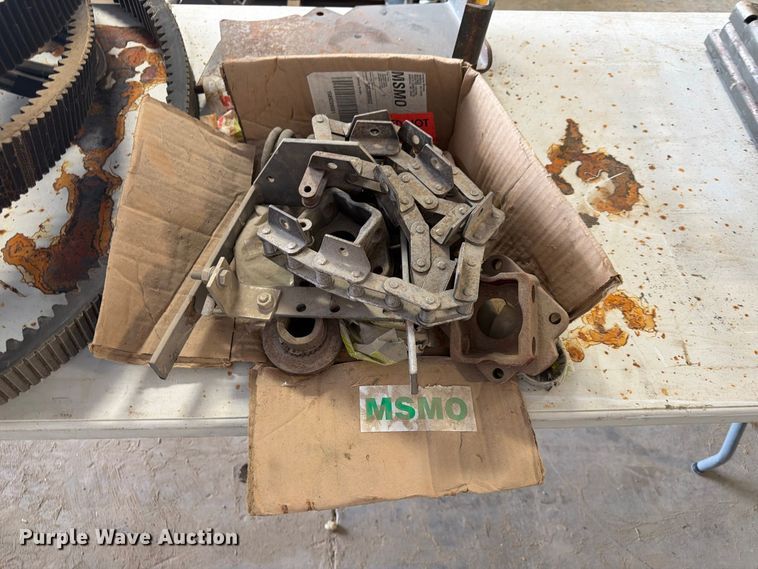 image for item MQ9067 Claas parts