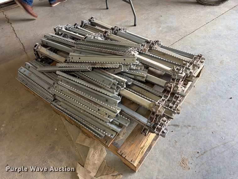image for item MQ9067 Claas parts