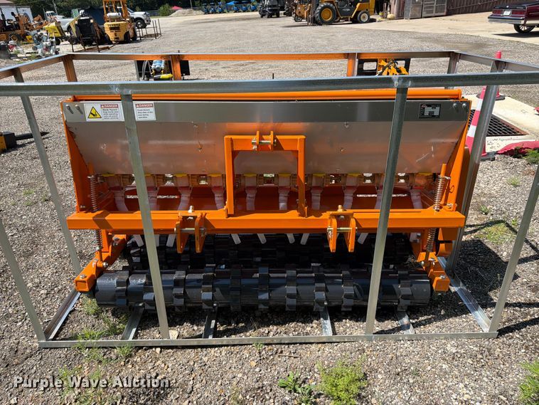 image for item MQ9074 2026 Arteer NAS-72W seeder