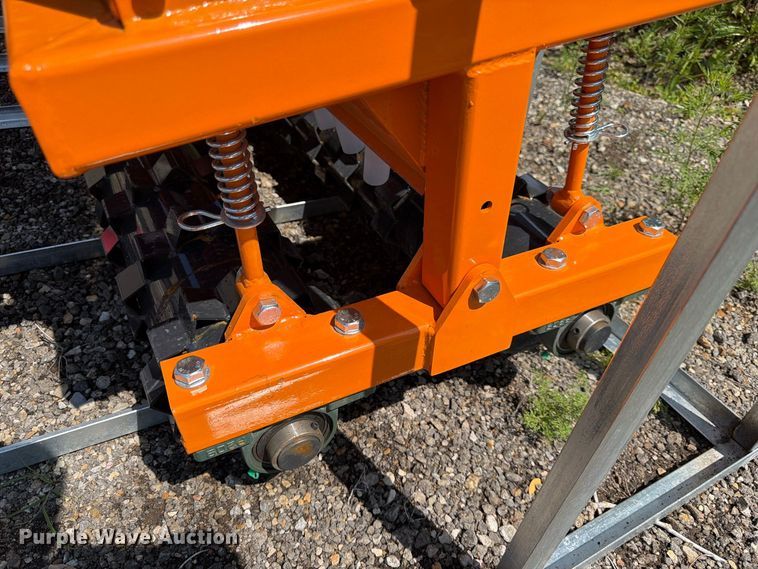 image for item MQ9074 2026 Arteer NAS-72W seeder