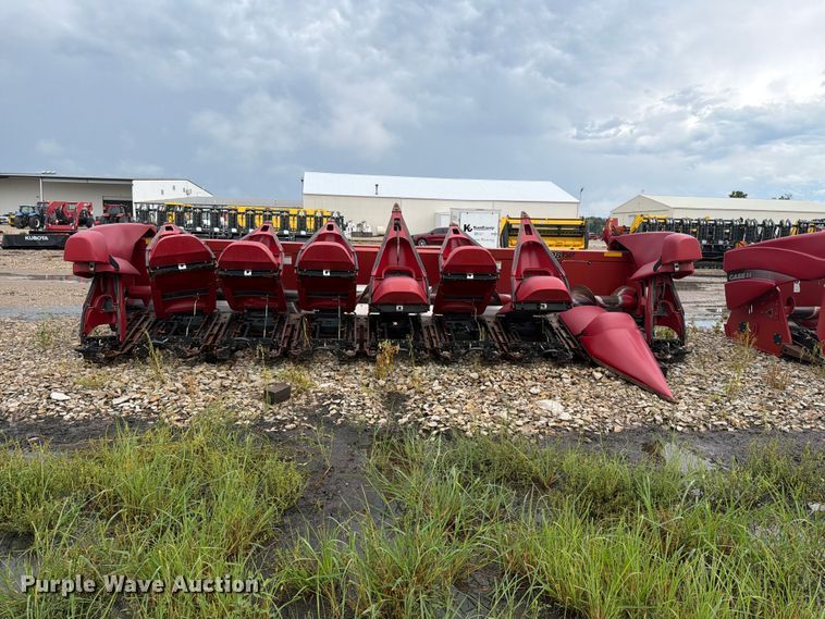 image for item NF9510 2007 Case IH 2408  corn head