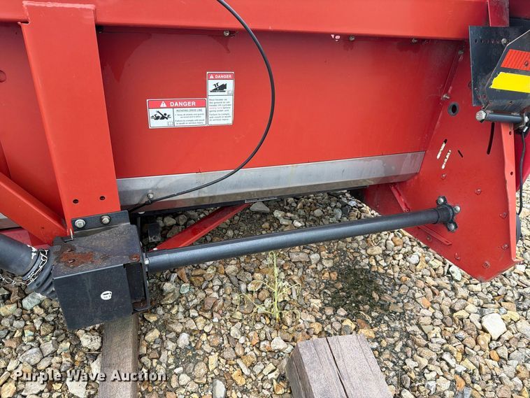 image for item NF9510 2007 Case IH 2408  corn head