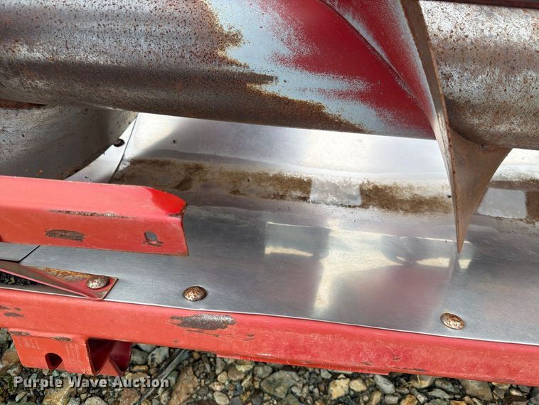 image for item NF9510 2007 Case IH 2408  corn head