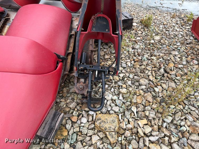 image for item NF9510 2007 Case IH 2408  corn head