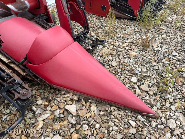image for item NF9510 2007 Case IH 2408  corn head