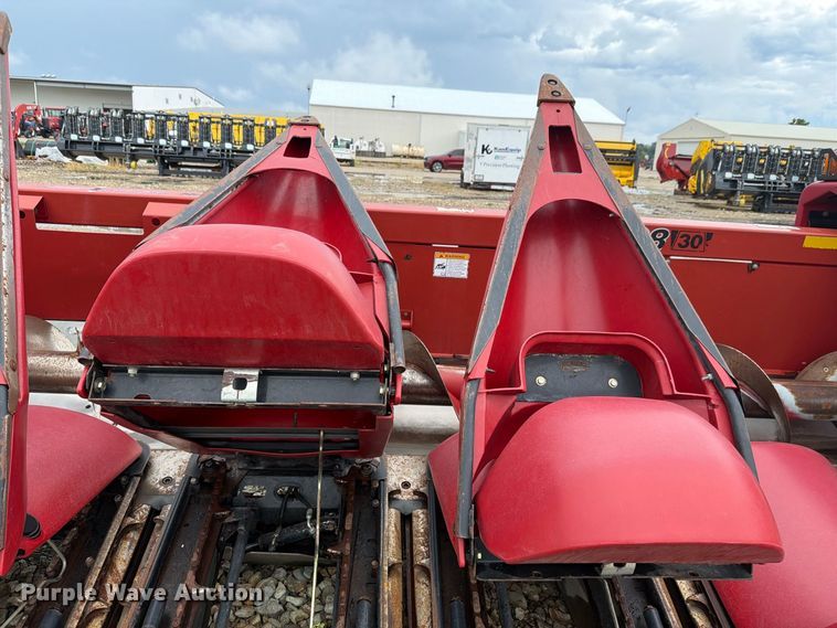 image for item NF9510 2007 Case IH 2408  corn head