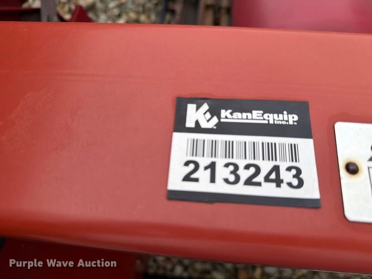 image for item NF9510 2007 Case IH 2408  corn head
