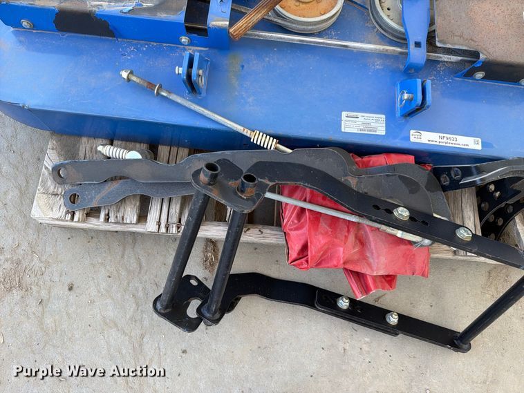 image for item NF9533 New Holland 260GMS belly mower