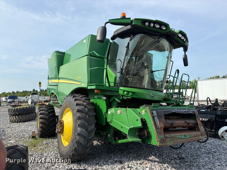 image for item YA4310 2015 John Deere S670S STS combine