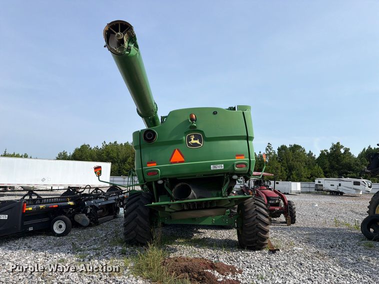 image for item YA4310 2015 John Deere S670S STS combine