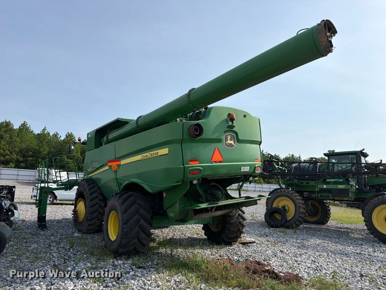 image for item YA4310 2015 John Deere S670S STS combine