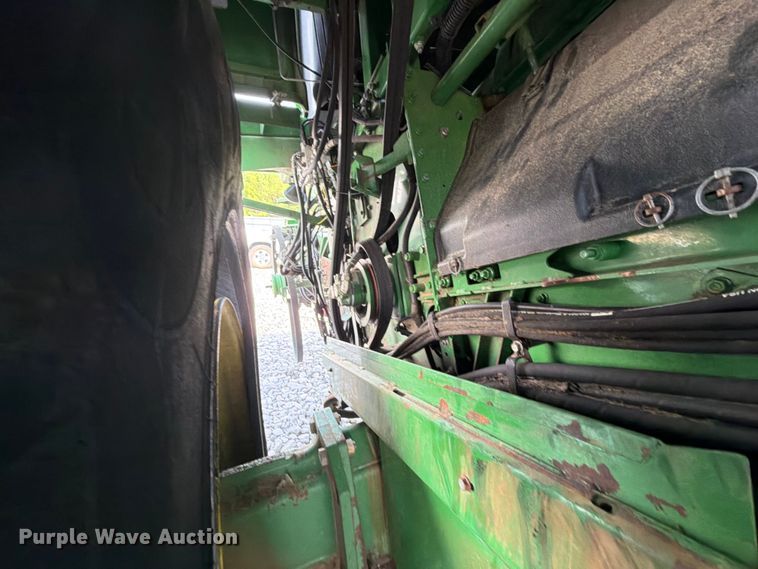 image for item YA4310 2015 John Deere S670S STS combine