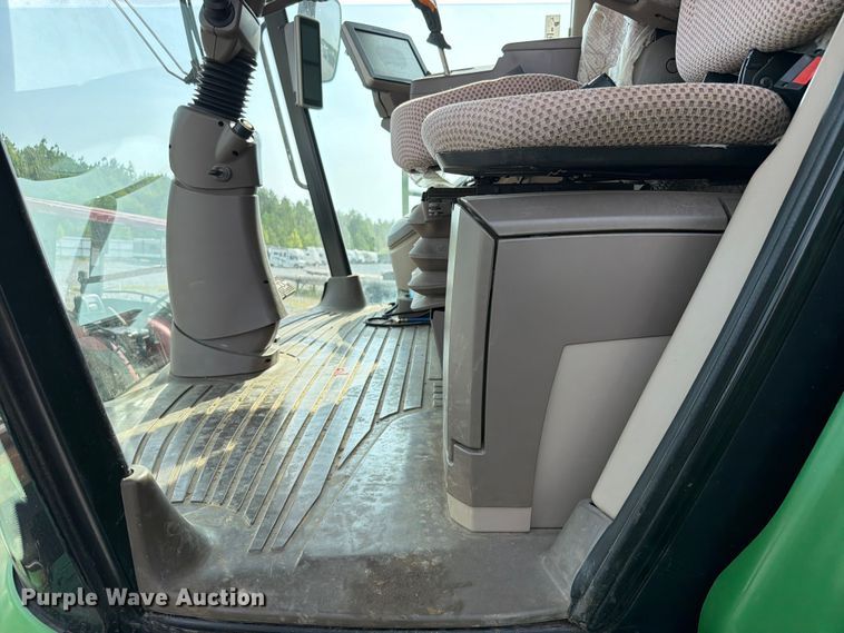 image for item YA4310 2015 John Deere S670S STS combine