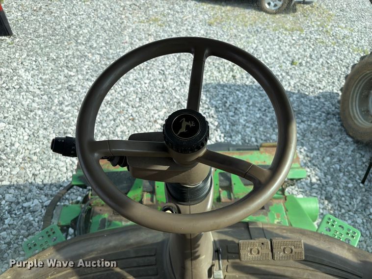image for item YA4310 2015 John Deere S670S STS combine