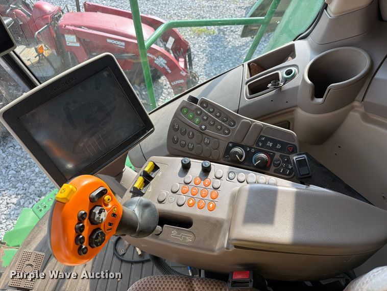 image for item YA4310 2015 John Deere S670S STS combine