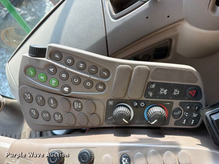 image for item YA4310 2015 John Deere S670S STS combine