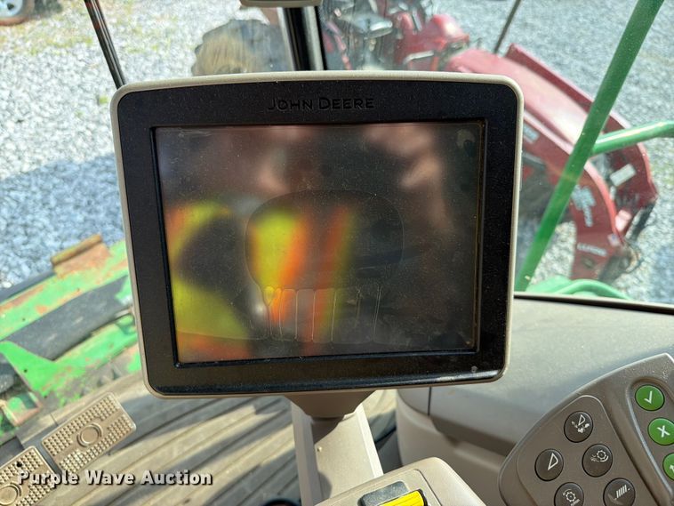 image for item YA4310 2015 John Deere S670S STS combine