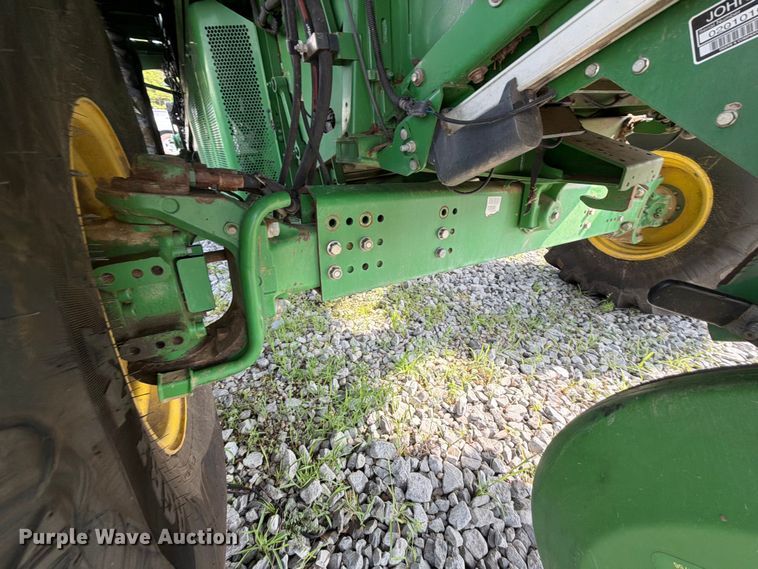 image for item YA4310 2015 John Deere S670S STS combine