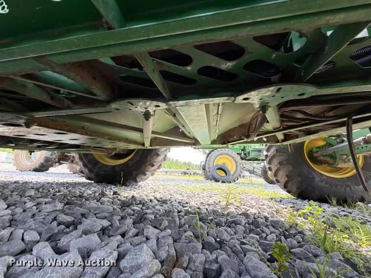 image for item YA4310 2015 John Deere S670S STS combine