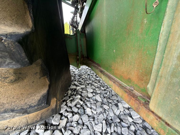 image for item YA4310 2015 John Deere S670S STS combine