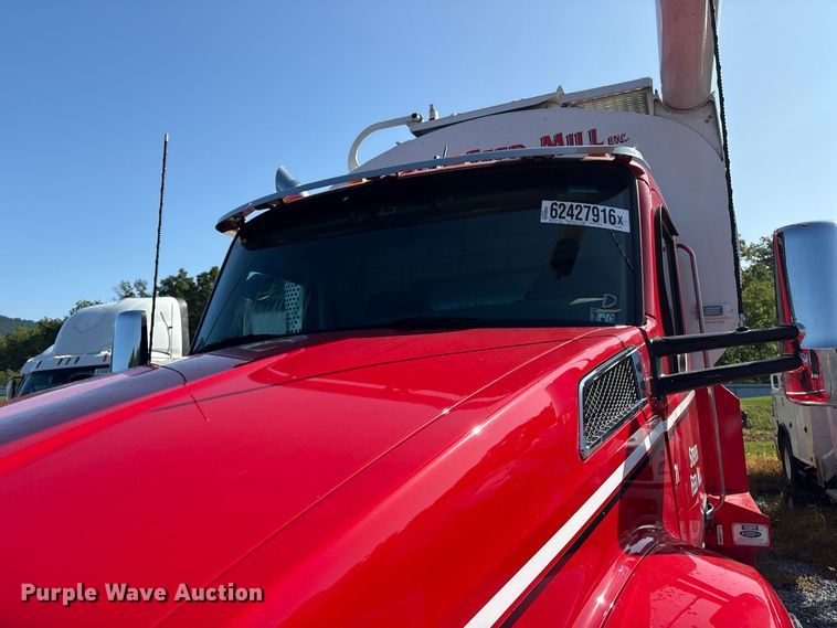 image for item YA4454 2026 Kenworth T880 feed delivery truck