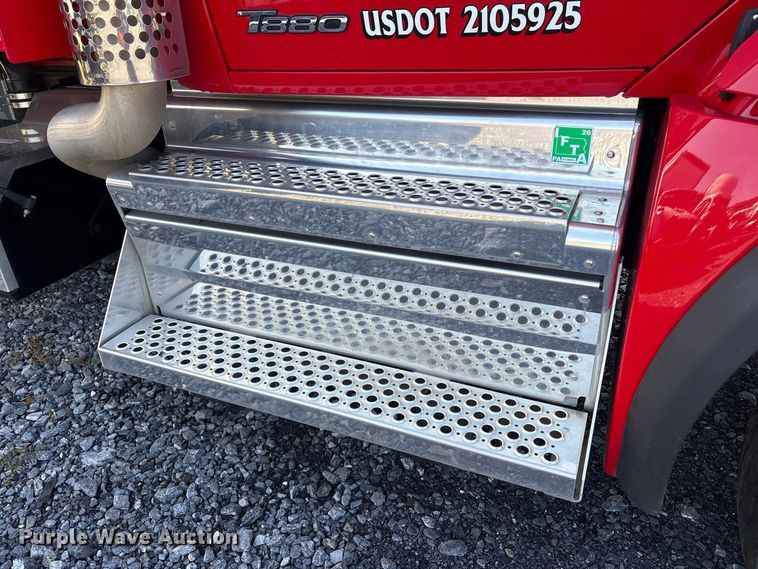 image for item YA4454 2026 Kenworth T880 feed delivery truck